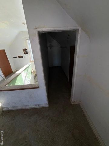 13894 Tacoma Street, Detroit, MI 48205