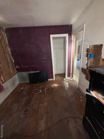 13894 Tacoma Street, Detroit, MI 48205