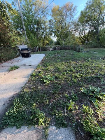 13894 Tacoma Street, Detroit, MI 48205