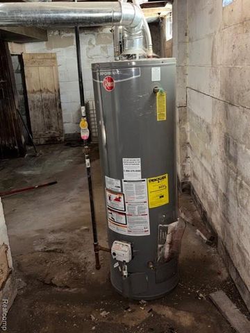 13894 Tacoma Street, Detroit, MI 48205