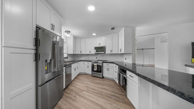 15502 Kitty Hawk Drive, Waller, TX 77484