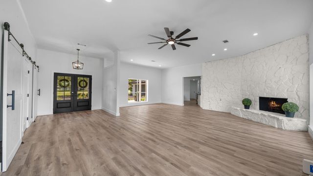 15502 Kitty Hawk Drive, Waller, TX 77484