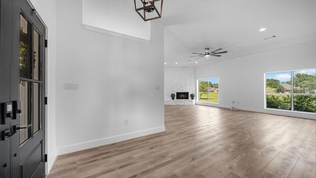15502 Kitty Hawk Drive, Waller, TX 77484