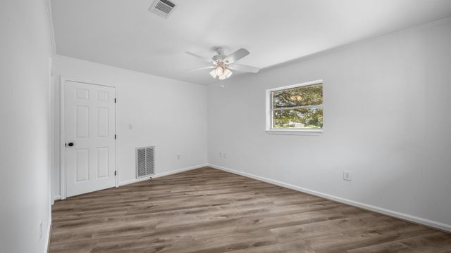 15502 Kitty Hawk Drive, Waller, TX 77484