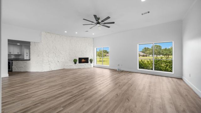 15502 Kitty Hawk Drive, Waller, TX 77484
