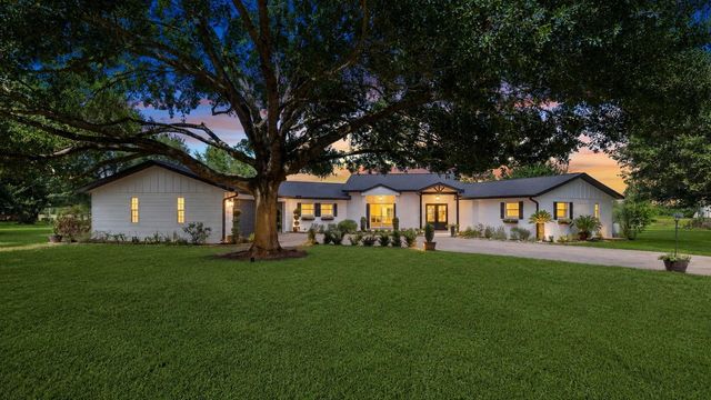15502 Kitty Hawk Drive, Waller, TX 77484