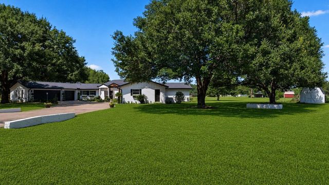 15502 Kitty Hawk Drive, Waller, TX 77484
