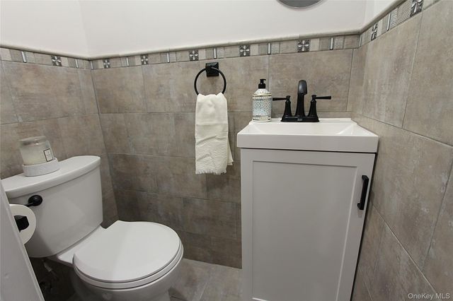 65-26 79th Street, Middle Village, NY 11379