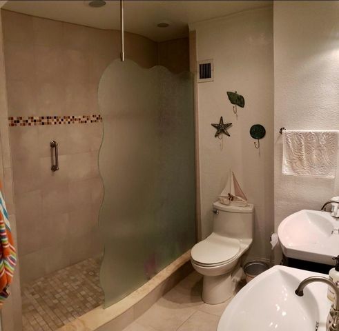 880 MANDALAY AVENUE S205, Clearwater Beach, FL 33767