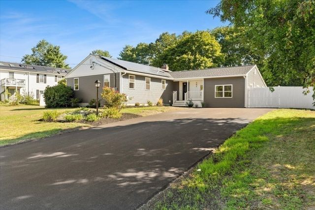 347 Poskus St, Stoughton, MA 02072