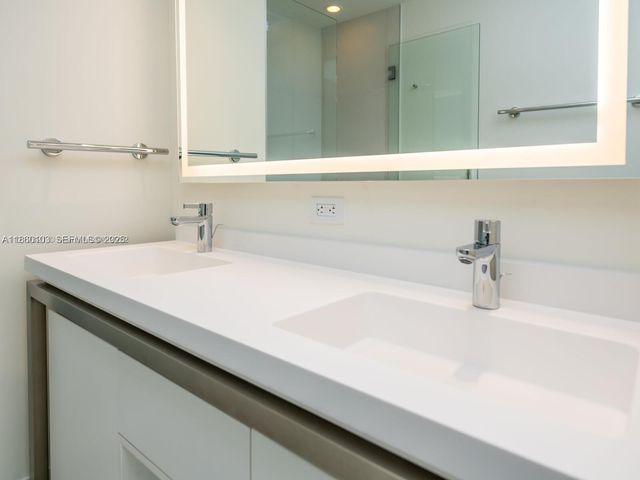 2000 Metropica Way 2509, Sunrise, FL 33323