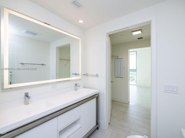 2000 Metropica Way 2509, Sunrise, FL 33323