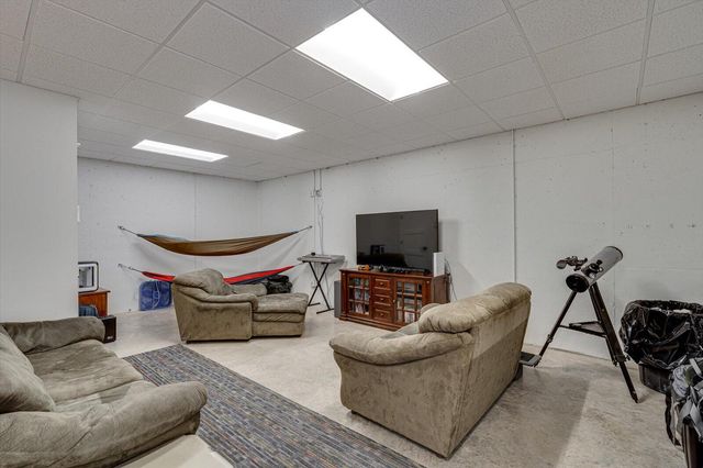 835 Edgewater Way, Jasper, TN 37347