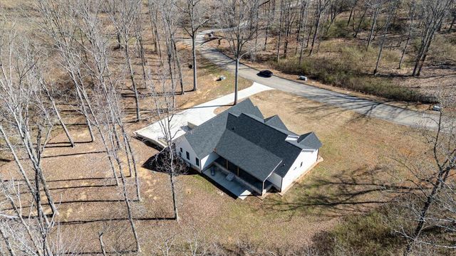 835 Edgewater Way, Jasper, TN 37347