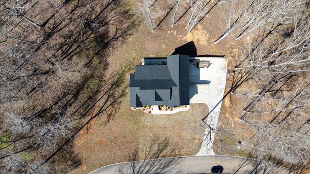 835 Edgewater Way, Jasper, TN 37347