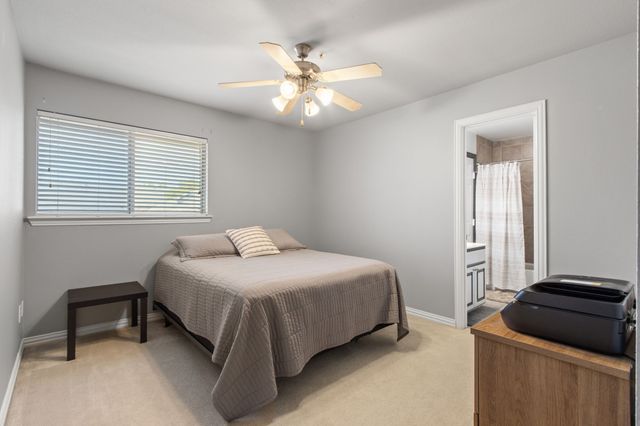 723 S Poydras Street, Lewisville, TX 75057