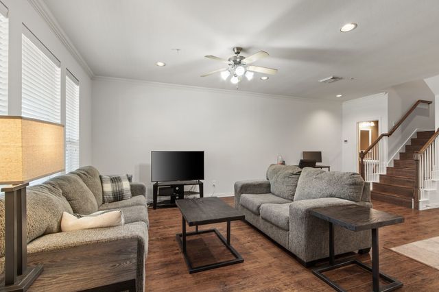 723 S Poydras Street, Lewisville, TX 75057