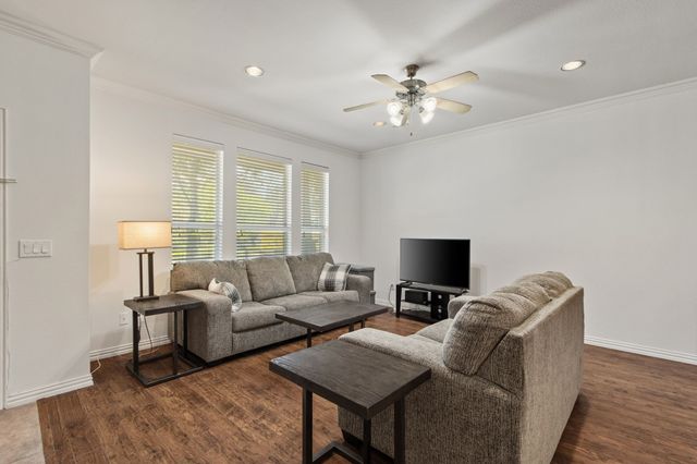 723 S Poydras Street, Lewisville, TX 75057