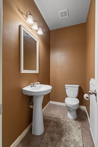723 S Poydras Street, Lewisville, TX 75057