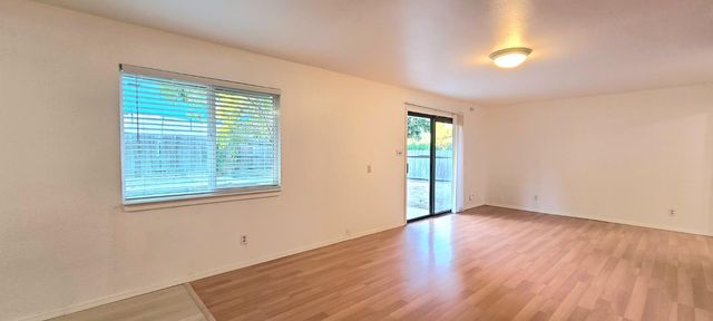 4891 Hackberry Ln, Sacramento, CA 95841