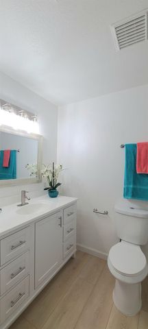 4891 Hackberry Ln, Sacramento, CA 95841