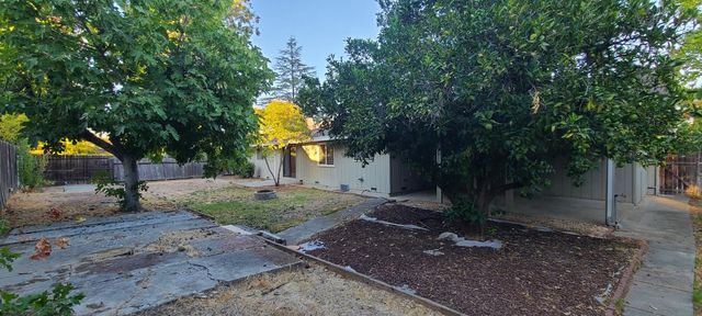 4891 Hackberry Ln, Sacramento, CA 95841