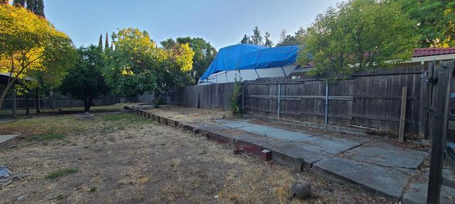4891 Hackberry Ln, Sacramento, CA 95841