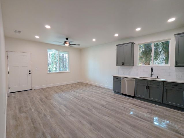 4891 Hackberry Ln, Sacramento, CA 95841