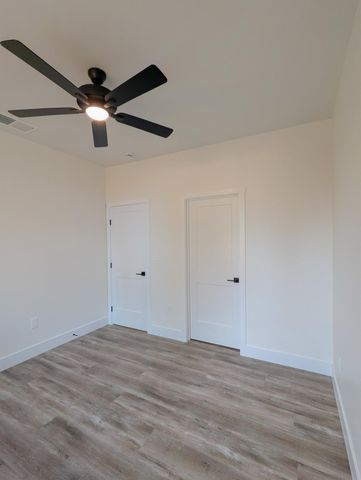 4891 Hackberry Ln, Sacramento, CA 95841