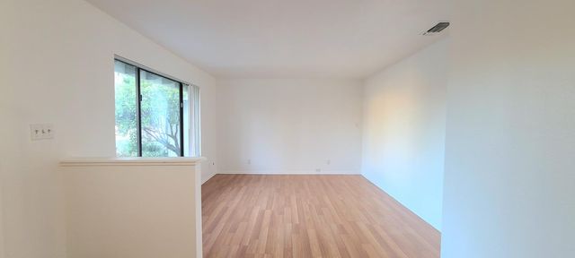 4891 Hackberry Ln, Sacramento, CA 95841