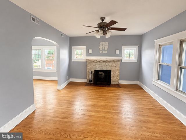 1525 BEAVER HEIGHTS LN, Capitol Heights, MD 20743