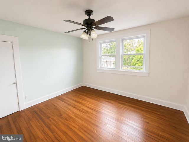 1525 BEAVER HEIGHTS LN, Capitol Heights, MD 20743