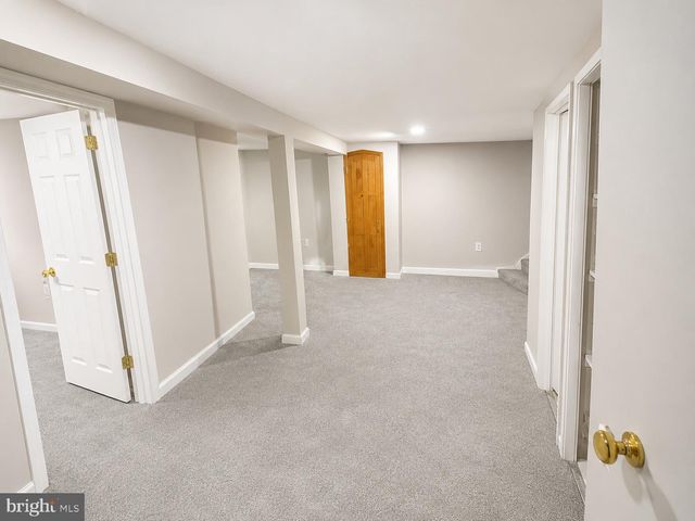 1525 BEAVER HEIGHTS LN, Capitol Heights, MD 20743