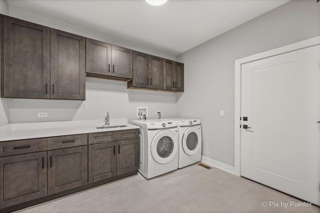 1211 Noble Drive, Port Barrington, IL 60010