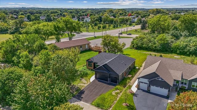 1211 Noble Drive, Port Barrington, IL 60010