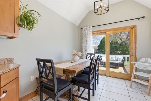 7 Maple Street 7, Reading, MA 01867