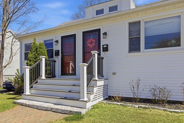 7 Maple Street 7, Reading, MA 01867