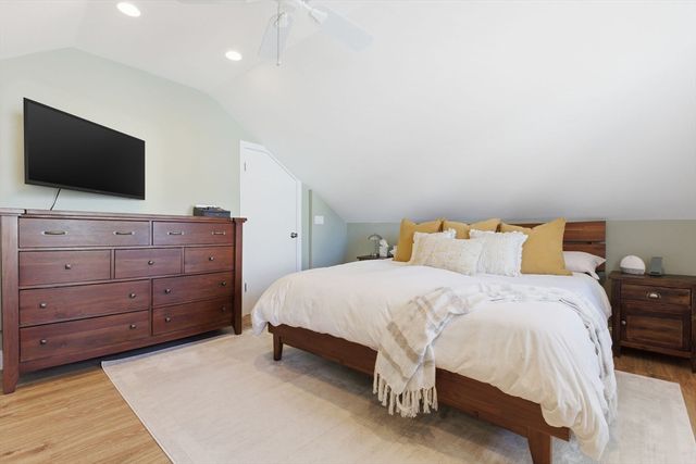 7 Maple Street 7, Reading, MA 01867