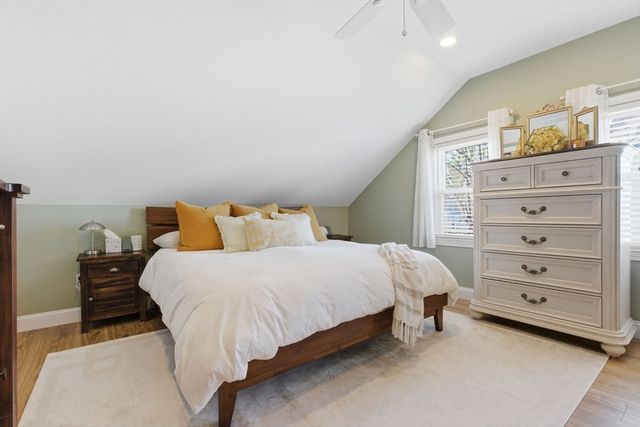 7 Maple Street 7, Reading, MA 01867