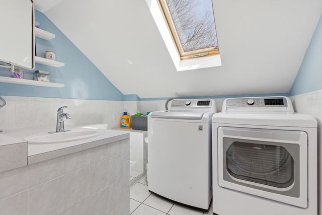 7 Maple Street 7, Reading, MA 01867