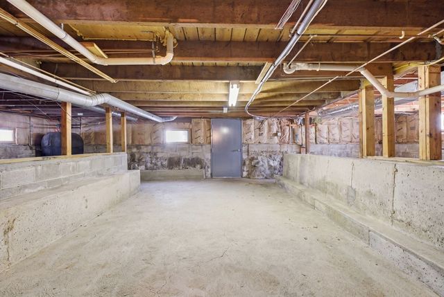 7 Maple Street 7, Reading, MA 01867