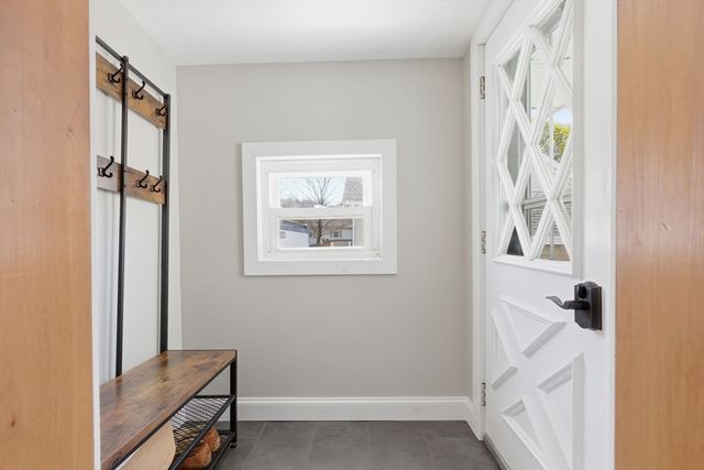 7 Maple Street 7, Reading, MA 01867