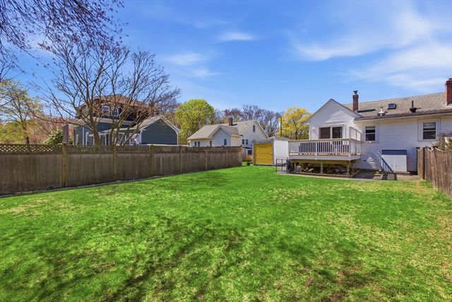 7 Maple Street 7, Reading, MA 01867