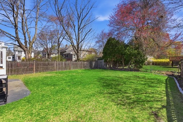 7 Maple Street 7, Reading, MA 01867