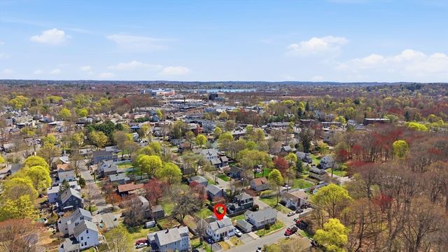 7 Maple Street 7, Reading, MA 01867