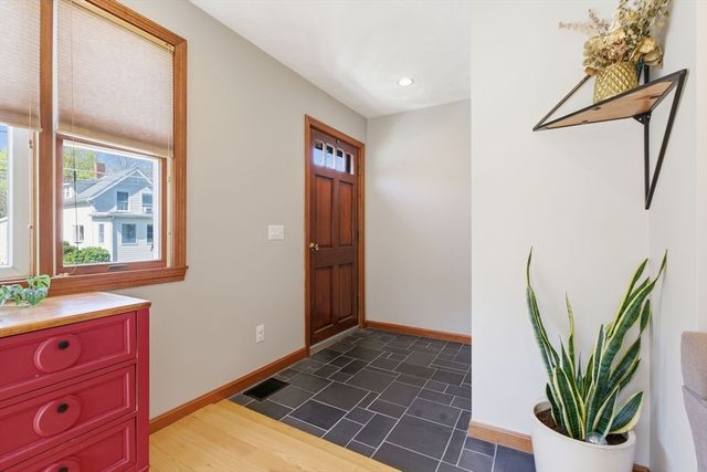 7 Maple Street 7, Reading, MA 01867