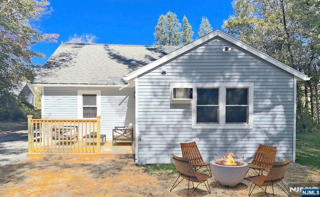 15 Forest Street, Branchville, NJ 07826