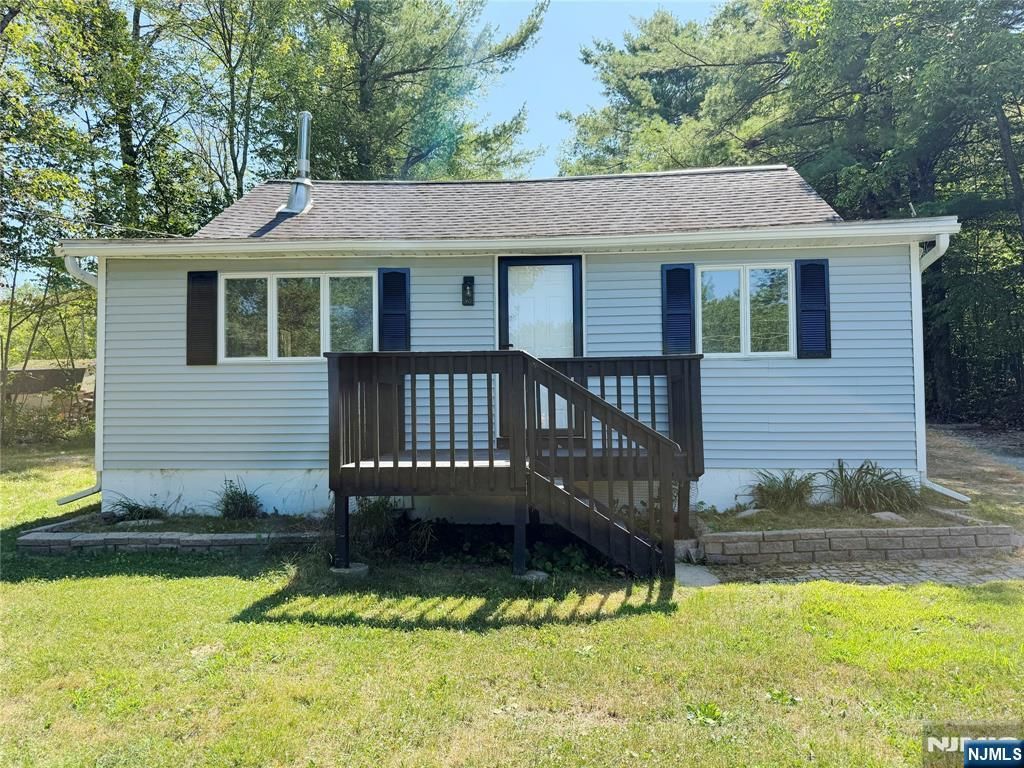 15 Forest Street, Branchville, NJ 07826