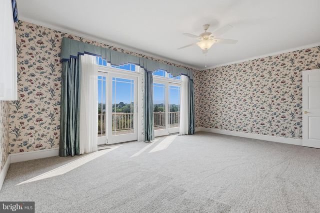 10785 RINEHART DRIVE, Waynesboro, PA 17268