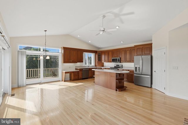 10785 RINEHART DRIVE, Waynesboro, PA 17268
